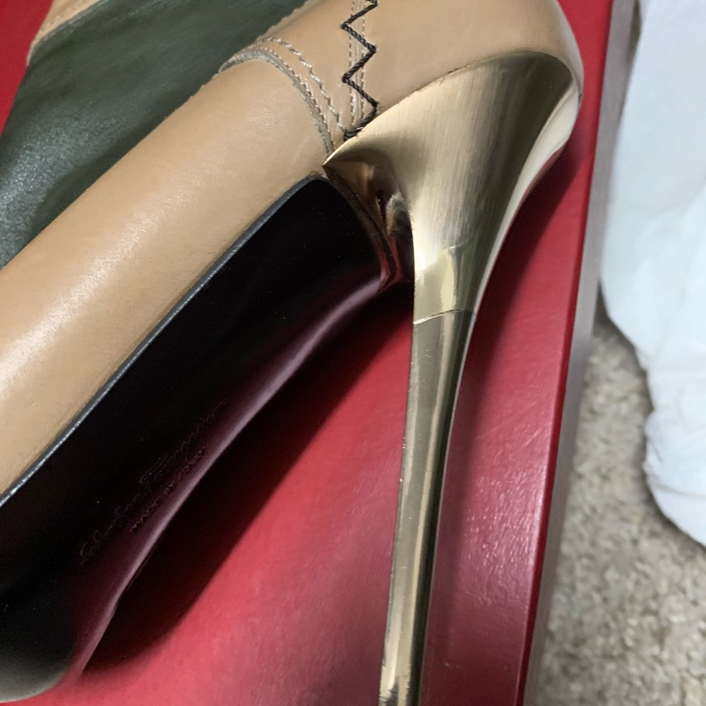 Salvatore Ferragamo Gold Tan Stiletto Heels